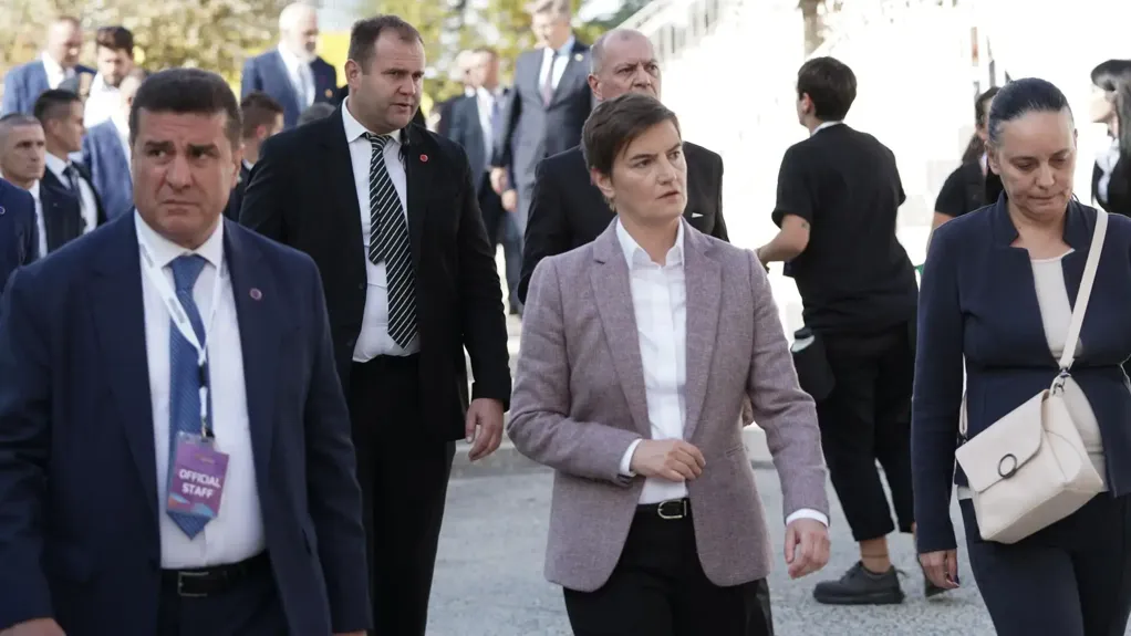 Brnabić o Rami: Ne mogu da se pozdravim srdačnije sa čovekom koji poziva da se uvedu sankcije Srbiji