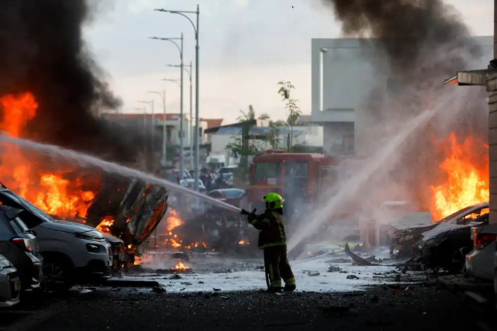 Napad u pojasu Gaze: Hamas tvrdi – ispaljeno 5.000 raketa za 20 minuta