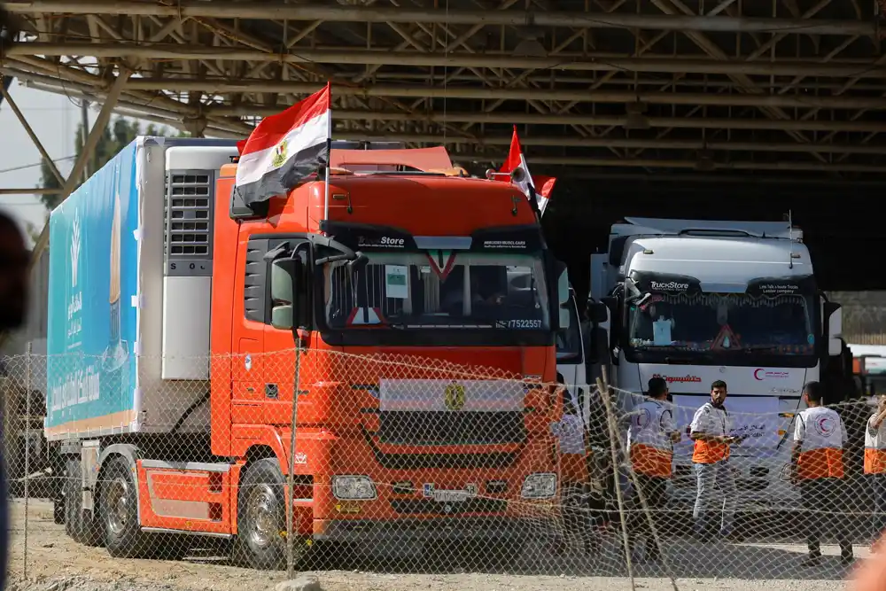 Humanitarna pomoć ušla u Gazu, pušteno 20 kamiona