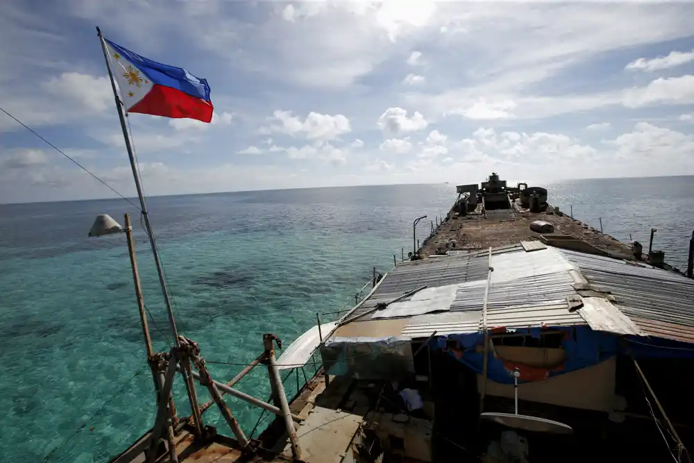 Kineski brodovi blokirali filipinska plovila u Južnom kineskom moru, izazvavši sudar