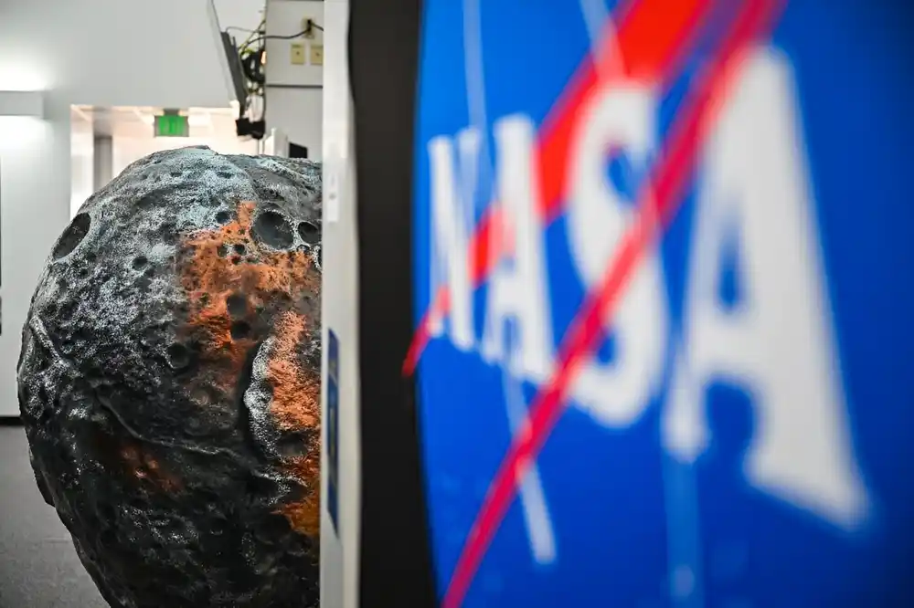 NASA putuje do metala bogatog asteroida Psiha