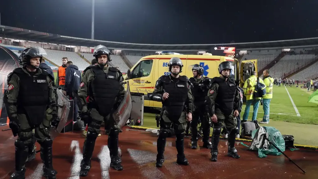Nemačka policija „kontroliše“ navijače Zvezde na ulasku u zemlju