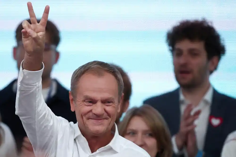 Poljski Tusk sastaće se sa šefom Evropske komisije oko zamrznutih fondova EU