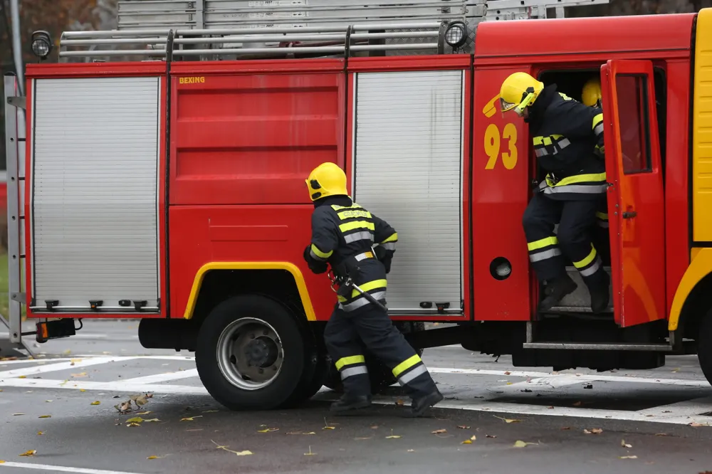 Požar u fabrici „14. Oktobar“ Kruševcu, evakuisani radnici