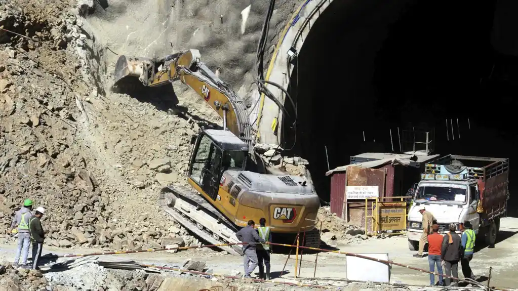 41 radnik u Indiji zaglavljen je u tunelu 8. dan