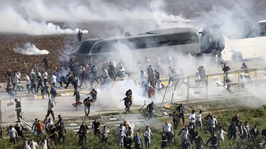 Demonstranti pod suzavcem u američkoj nuklearnoj bazi