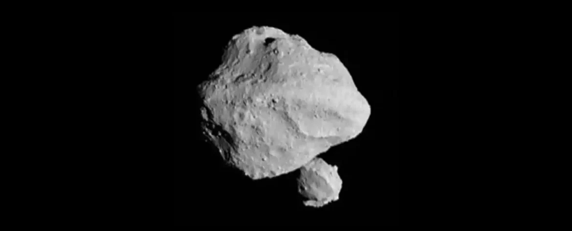 NASA-ina sonda Lusi otkriva binarni asteroid Dinkineš tokom prvog obleta