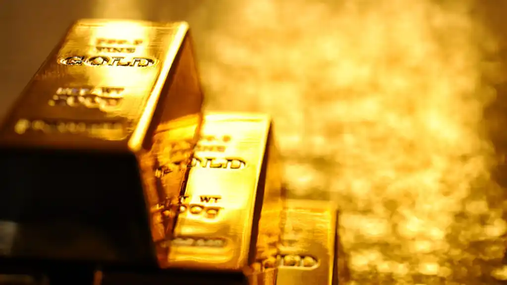 Cene zlata, srebra i bakra u porastu; dolar i evro takođe beleže rast