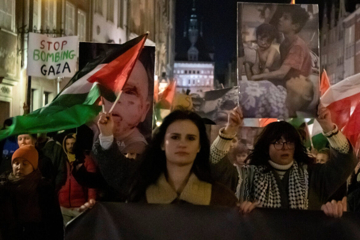 Manje tolerancije za propalestinske demonstracije u Poljskoj i Češkoj