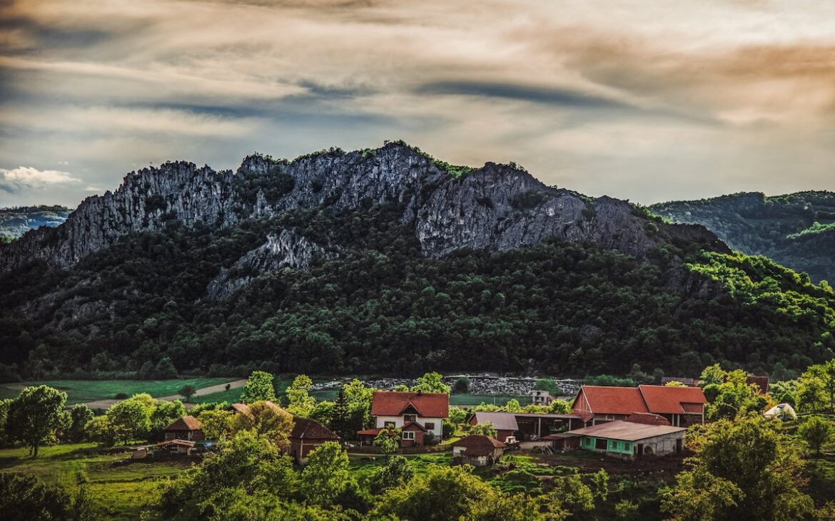 Dejan poklonio 24 placa da oživi selo Borač