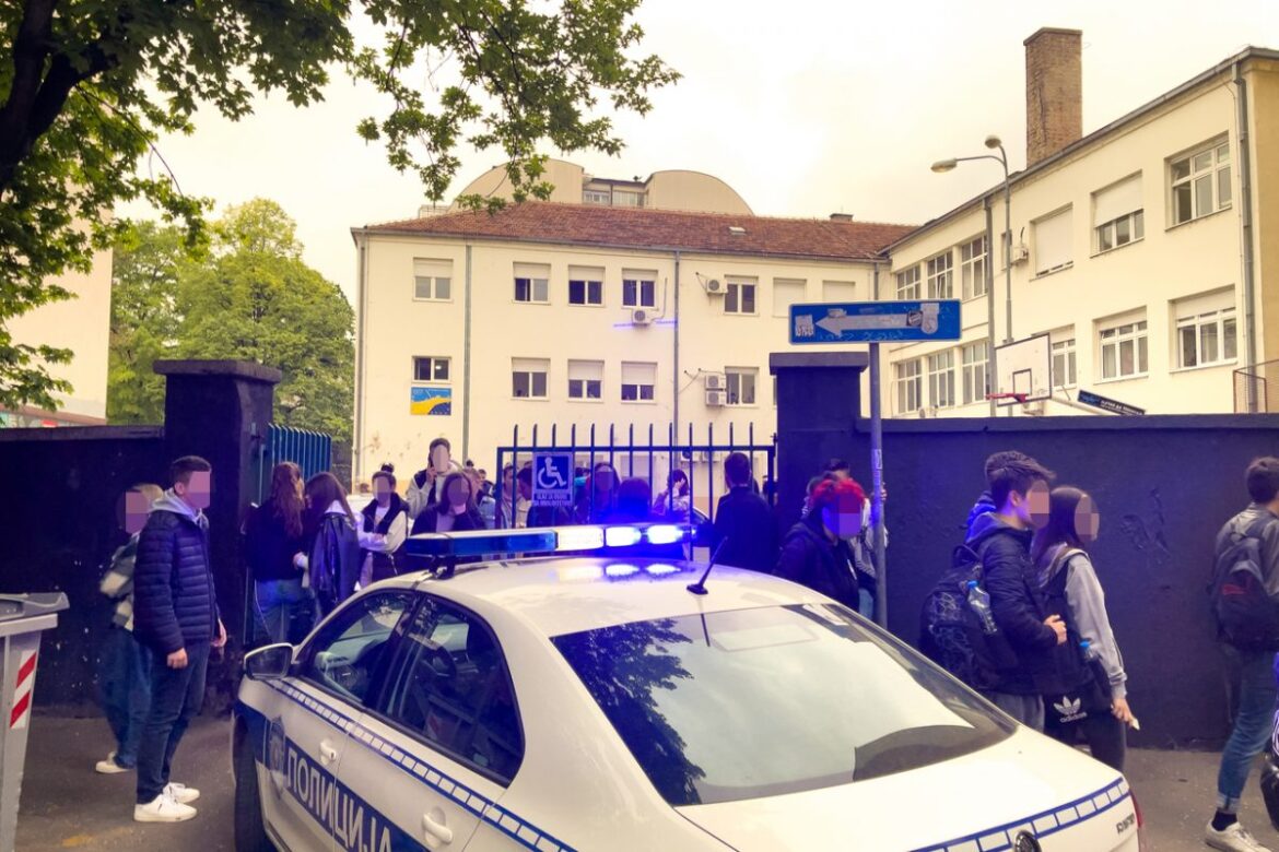 Dojave o bombama u više osnovnih škola u Beogradu