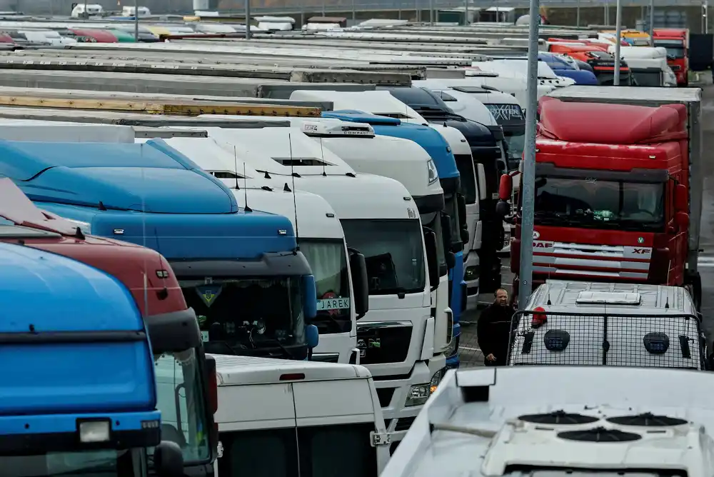 Slovačke kamiondžije blokiraju prelaz iz Ukrajine, pridružujući se poljskim protestima