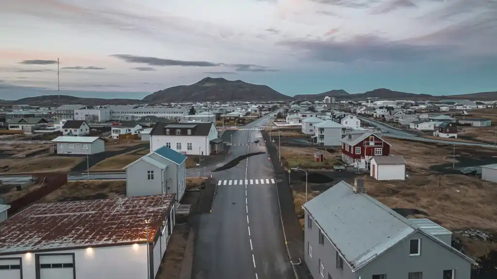 Vulkan može mesecima držati stanovnike van evakuisanog grada na Islandu