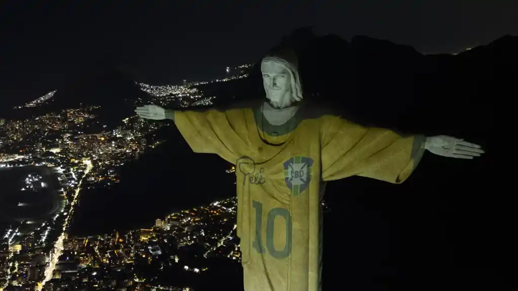 Godinu dana od smrti Pelea: Brazil odaje počast fudbalskoj legendi