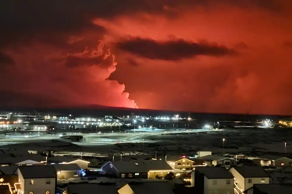 Erupcija vulkana na Islandu se smiruje kako protok lave popušta