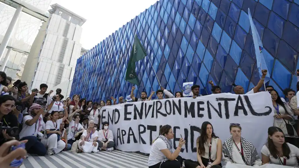 Na samitu COP28, aktivisti i zvaničnici izražavaju zabrinutost zbog životne sredine u Gazi