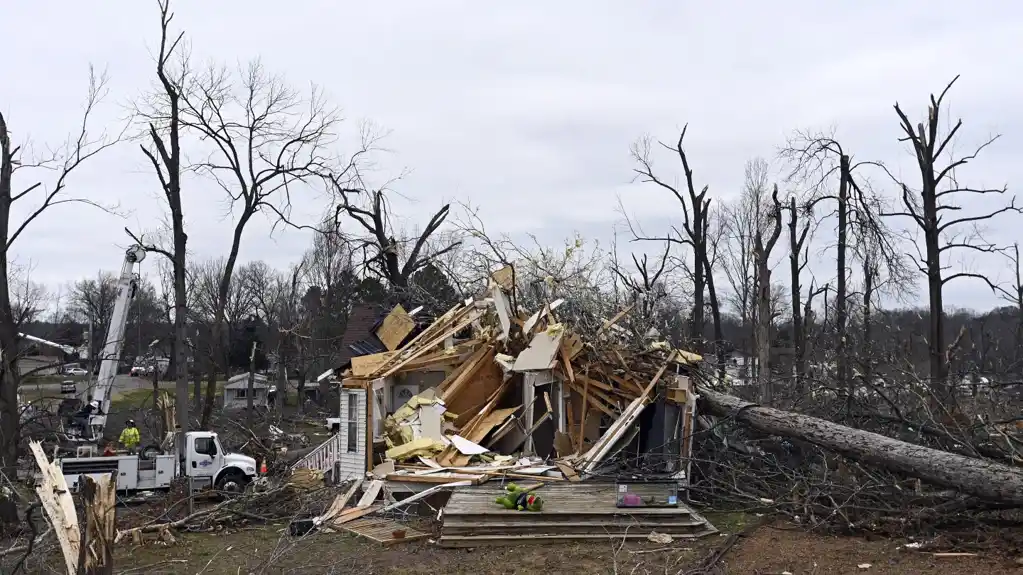 Sedma osoba u Tenesiju preminula je u olujama koje su izazvale tornado