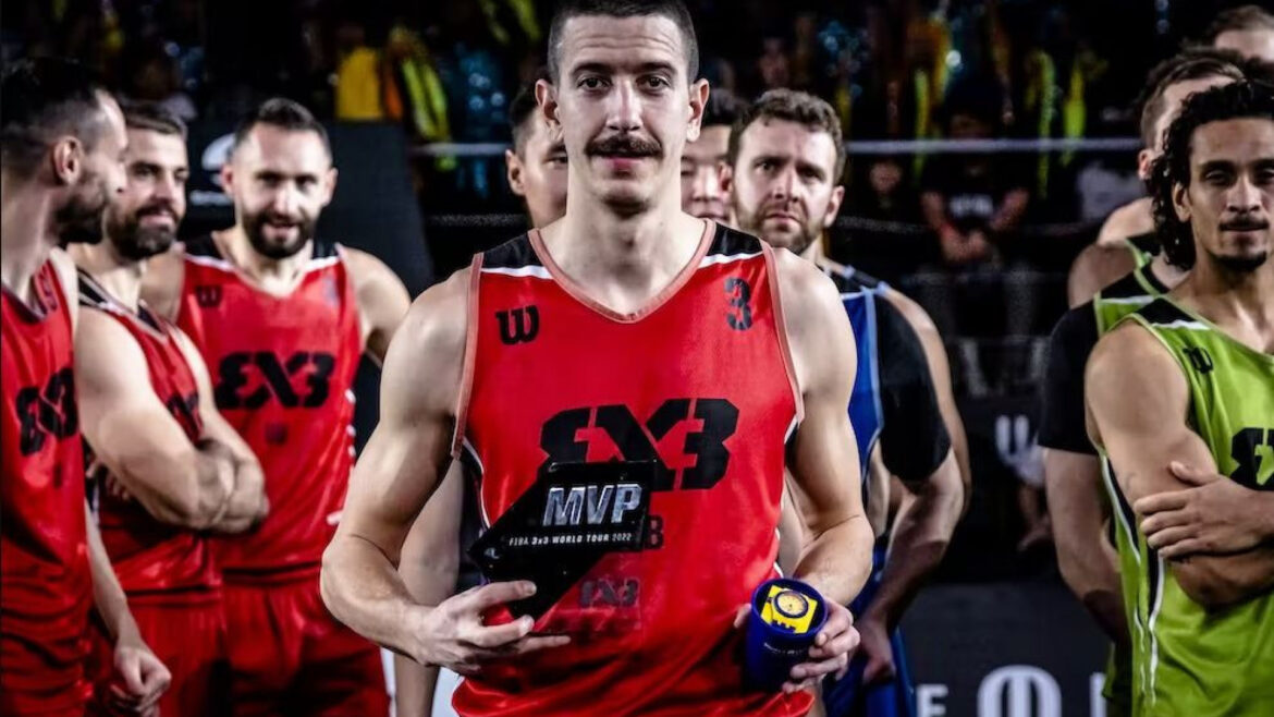 Fiba proglasila Strahinju Stojačića za najboljeg basketaša na svetu