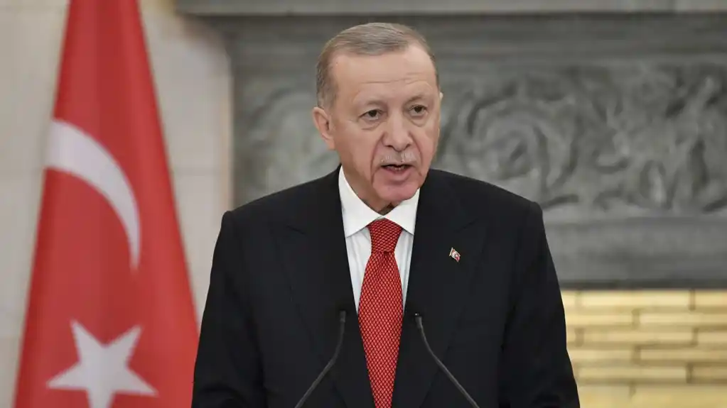 Erdogan obećava da će proširiti operacije protiv kurdskih grupa u Siriji i Iraku