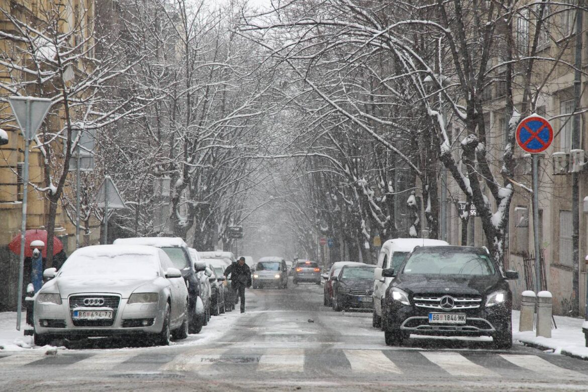 Sutra oblačno sa snegom, temperatura do 5 stepeni