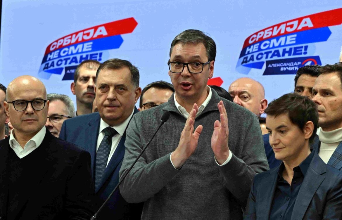 Italijanski analitičar: Vučić će morati ili da pregovara sa opozicijom ili da poništi izbore