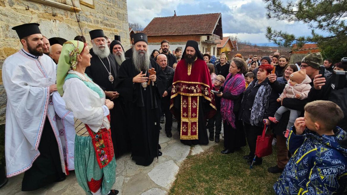 Patrijarh Porfirije u Velikoj Hoči: Da gradimo mir između sebe i sa Albancima