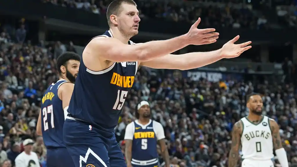 Nikola Jokić briljirao sa 14. tripl-dablom dok su Denver Nagetsi pobedili Milvoki Bakse