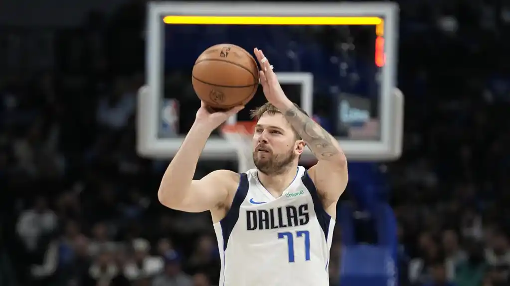 Luka Dončić postavlja NBA rekorde: Šest uzastopnih tripl-dablova od 30 poena