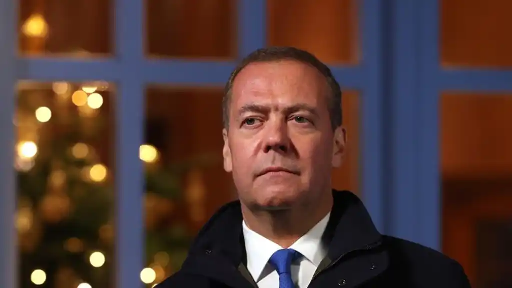 Medvedev upozorava Ukrajinu na potencijalni nuklearni odgovor