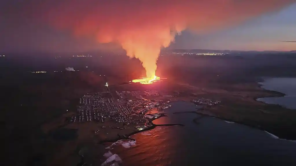 Nova erupcija na Islandu: Vulkan ponovo izbacio lavu na poluostrvu Rejkjanes