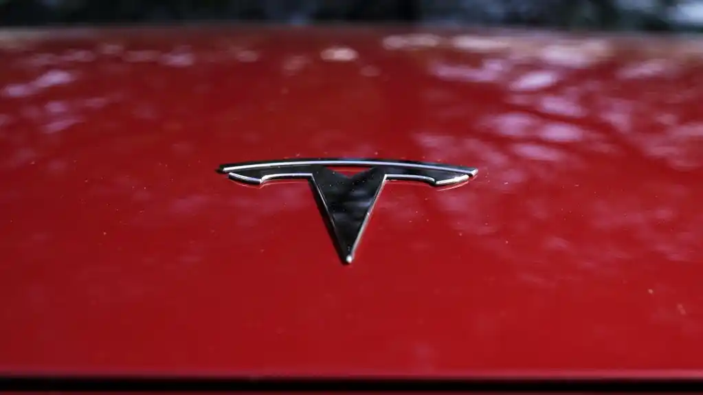 Sindikat u Švedskoj ublažio je štrajk protiv fabrike Tesla