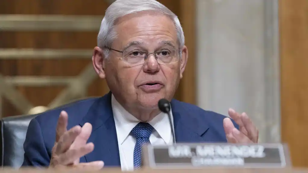 Američki senator Bob Menendez optužen za podršku Kataru i korupciju u vezi s investicijama