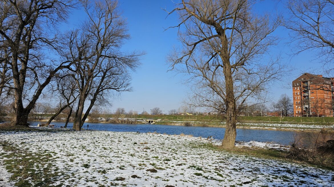 Danas pretežno sunčano i hladno, temperatura do 6 stepeni