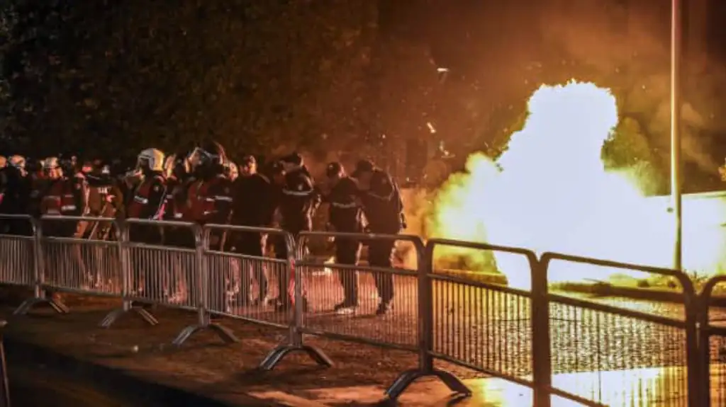 Opozicija je održala miting u glavnom gradu Albanije, optužujući vladu za korupciju