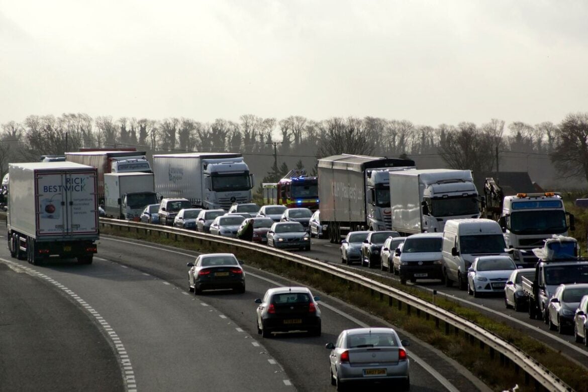 Kraj vikenda donosi gužvu na putevima