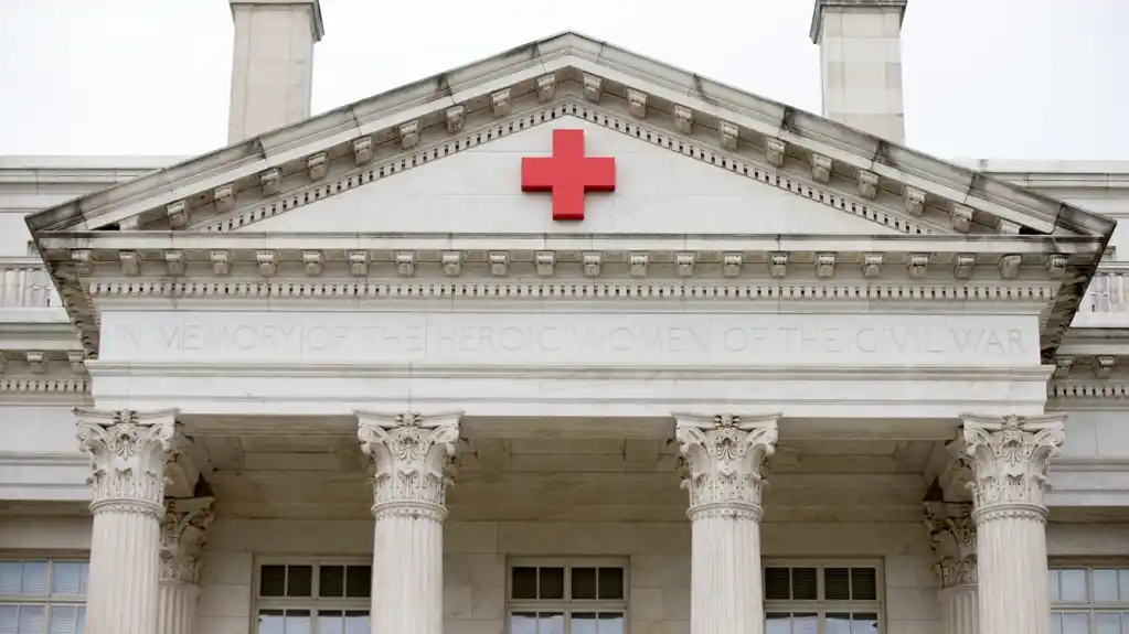 Američki Crveni krst nije zabranio davanje krvi od vakcinisanih osoba