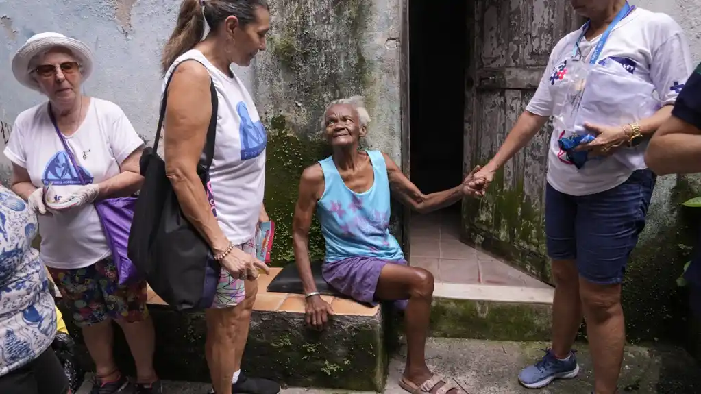 Borba protiv denga groznice u Brazilu: Zdravstveni radnici u akciji tokom karnevalske sezone