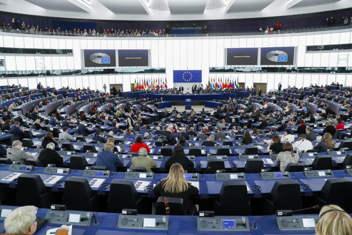Evropski poslanici traže od Evropske komisije međunarodnu istragu o izborima u Srbiji
