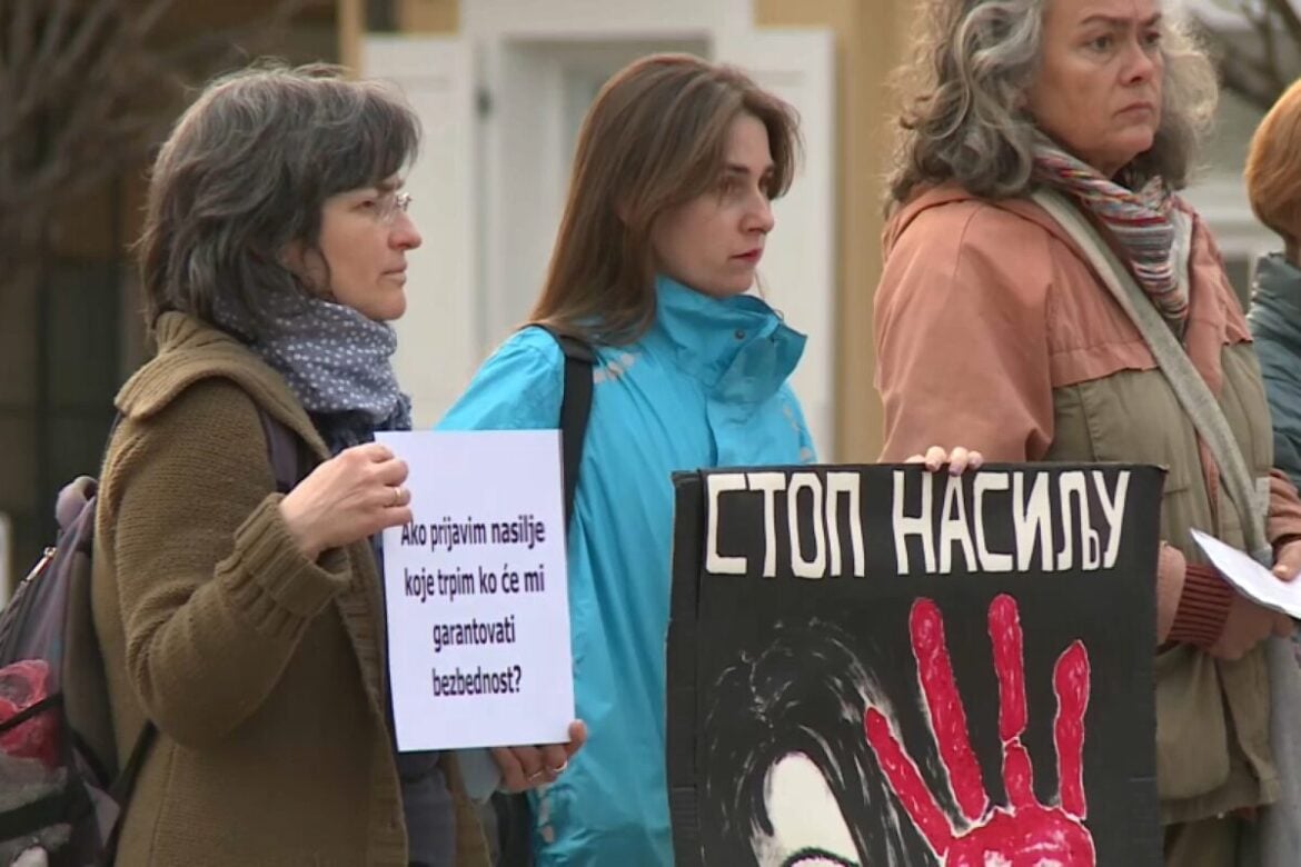 Održan protest „Stop femicidu“ u Novom Sadu