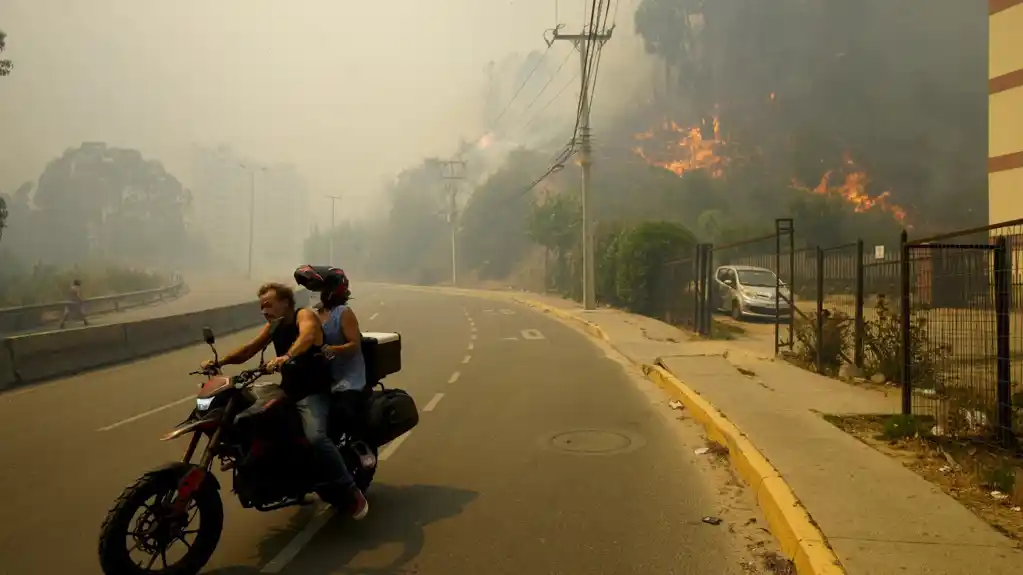 Klimatske promene doprinose razornim požarima u Čileu i Kolumbiji