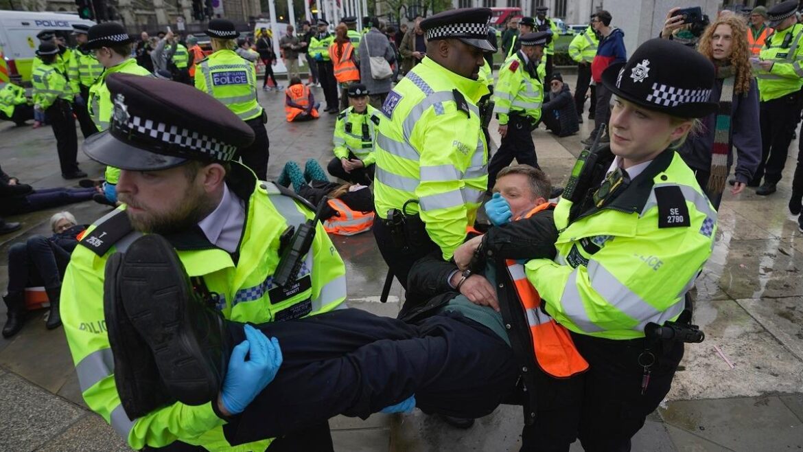 Hapšenja u Londonu: Policija privela 11 ljudi na propalestinskim demonstracijama