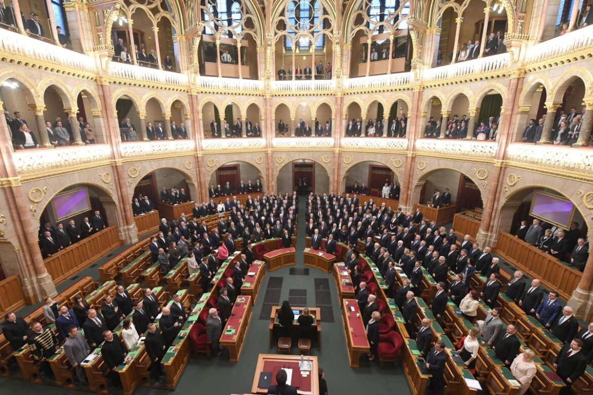 Mađarski parlament nije gasao o članstvu Švedske u NATO