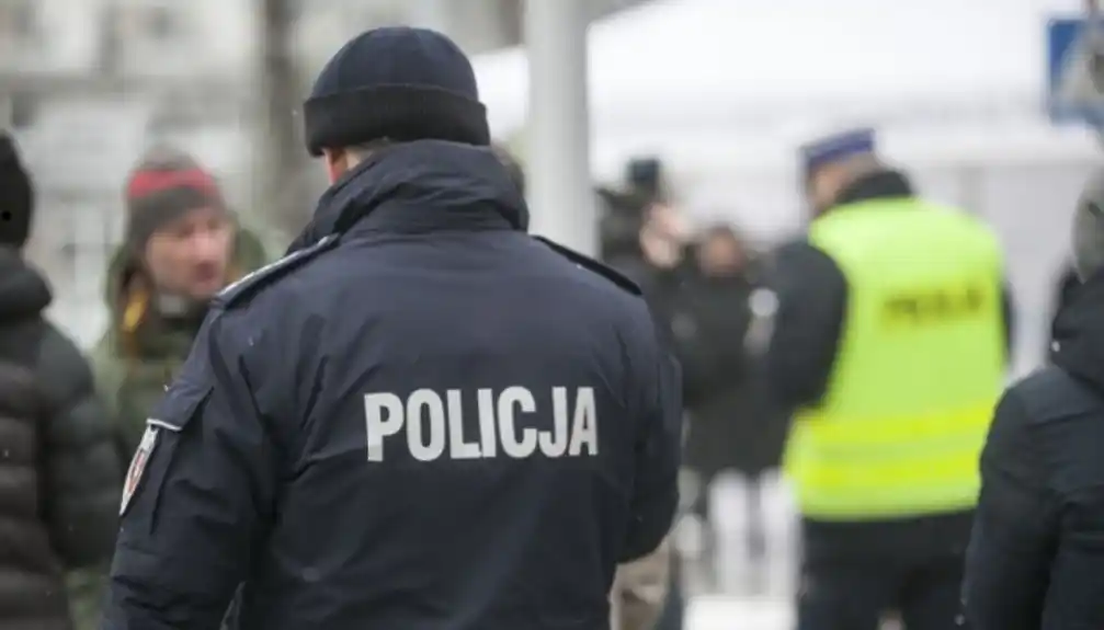 Poljski farmeri izbacili žito iz ukrajinskih kamiona tokom blokade granice