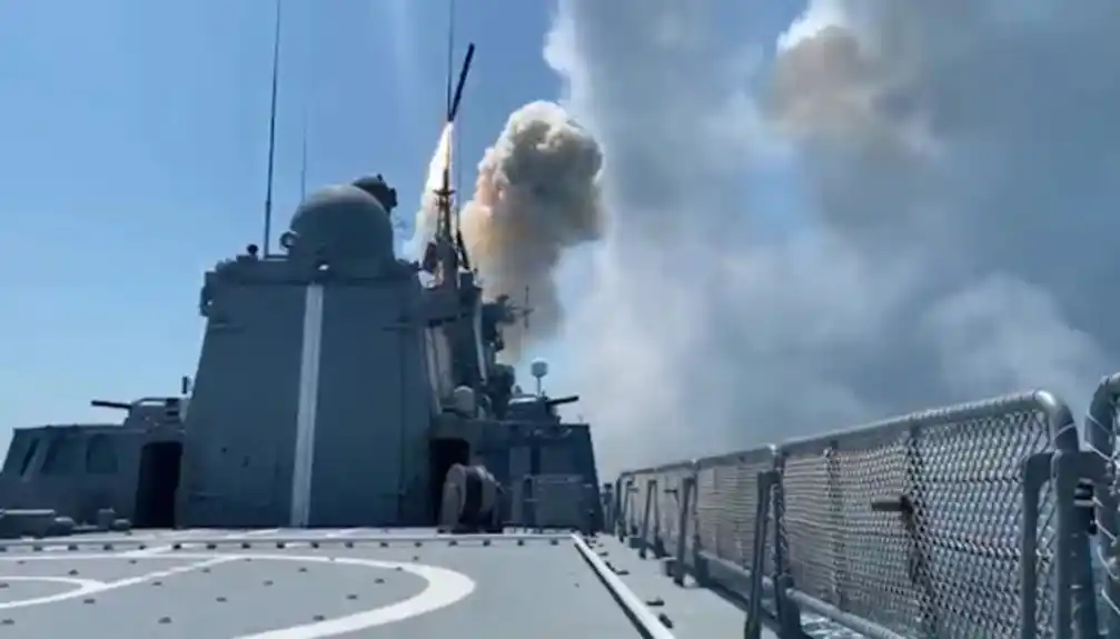 Rusija drži jedan raketni nosač u Crnom moru