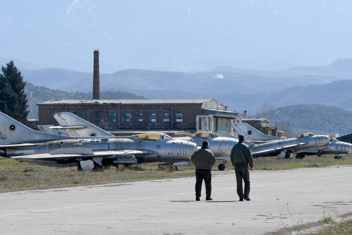 U Albaniji otvorena obnovljena NATO vazduhoplovna baza Kučova