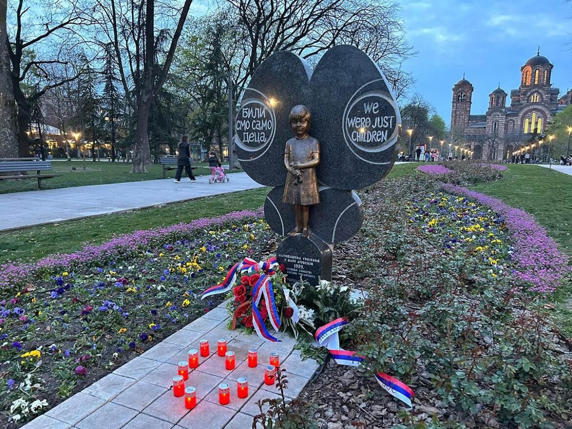 Na Spomenik deci stradaloj u NATO agresiji položeni venci