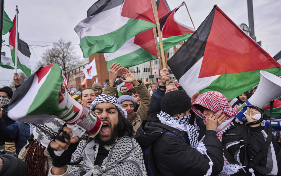 U Amsterdamu otvoren muzej Holokausta uz proteste zbog prisustva izraelskog predsednika