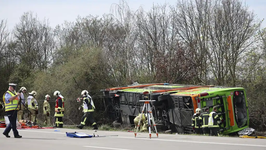 Nesreća autobusa u Nemačkoj odnela četiri života