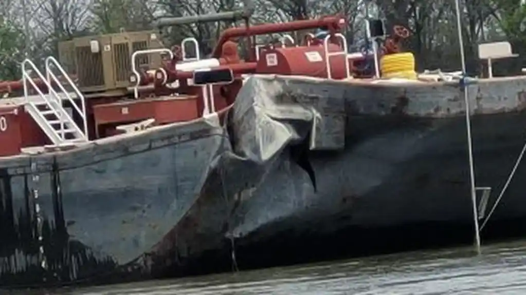 Još jedan brod u Americi udario most