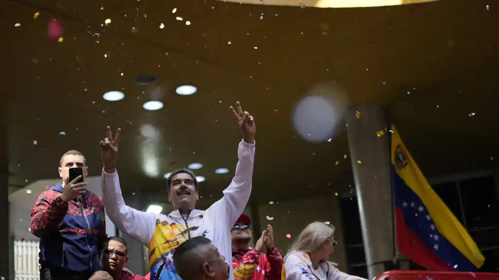 Nikolas Maduro proglasio kandidaturu za treći mandat, dok opozicija Venecuele snažno protestuje